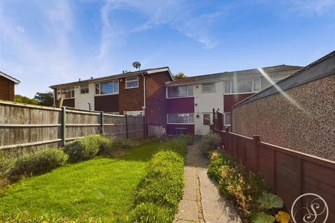 3 bedroom terraced house for sale, Garland Drive, Leeds