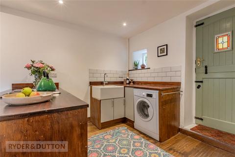 32 Carrhill Road, Mossley, Ashton-under-lyne, OL5 0SE