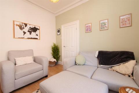 2 bedroom terraced house for sale, Gray Street, Off Scarcroft Road