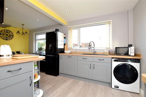 3 bedroom semi-detached house for sale, Daleside Close, Pudsey, West Yorkshire