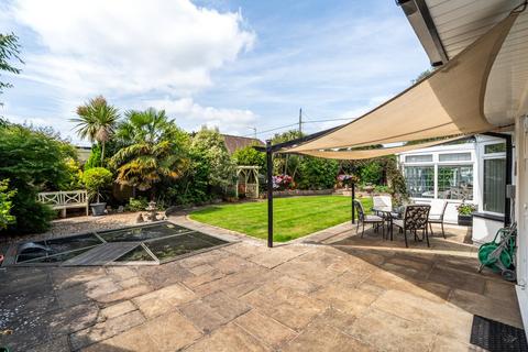 4 bedroom bungalow for sale, Pinehurst Road, West Moors, Ferndown, Dorset, BH22