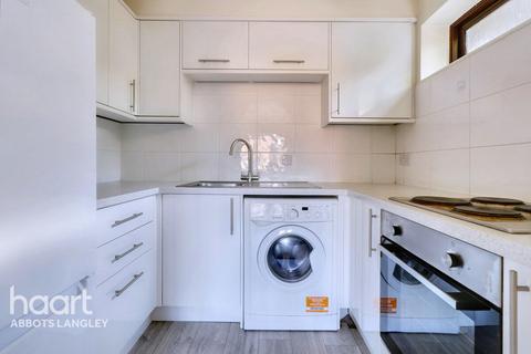 1 bedroom flat for sale, College Road, Abbots Langley