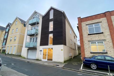 2 bedroom flat to rent, King Street, Newton Abbot, TQ12