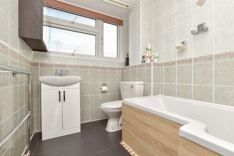 1b Park Hill Close, Carshalton, SM5 3QW