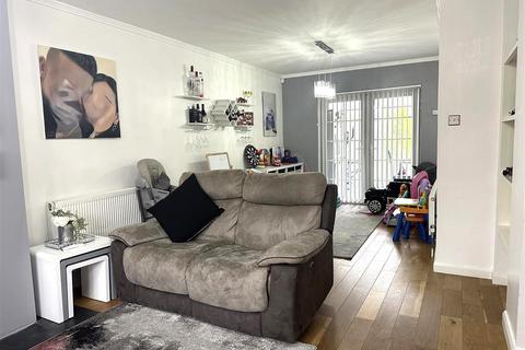 24 Bradgate Drive, Wigston, LE18 1HA