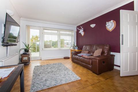 2 bedroom flat for sale, Esher Road, Hersham, KT12