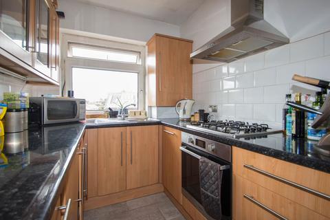 2 bedroom flat for sale, Esher Road, Hersham, KT12