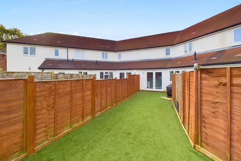 3 bedroom end of terrace house for sale, Ermin Park, Brockworth