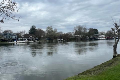 Osmanstead Condor Road, Staines-upon-thames, TW18 1UG