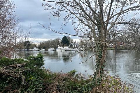 Osmanstead Condor Road, Staines-upon-thames, TW18 1UG