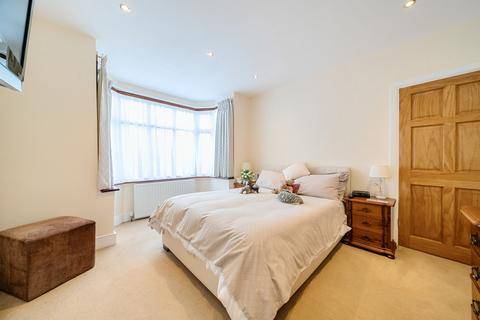 18 Feltham Road, Mitcham, CR4 2JQ
