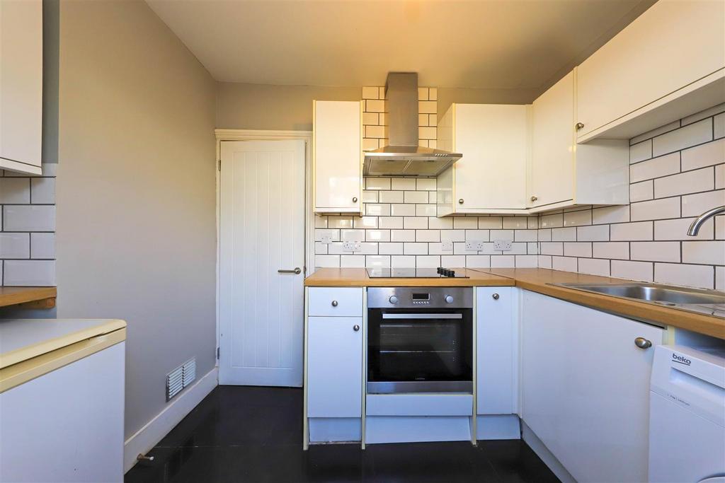 Nicholas james goldstone kitchen 3.jpg
