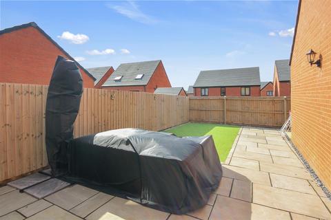 3 bedroom semi-detached house for sale, Fitzhugh Rise, Wellingborough NN8