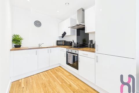 2 bedroom flat to rent, Media City, Michigan Point Tower D, 18 Michigan Avenue, Salford, M50