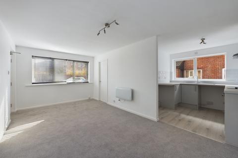 1 bedroom apartment for sale, Badgers Walk East, Lytham St. Annes, Lancashire, FY8