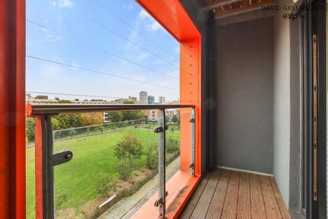 2 bedroom apartment for sale, Devons Road, London E3