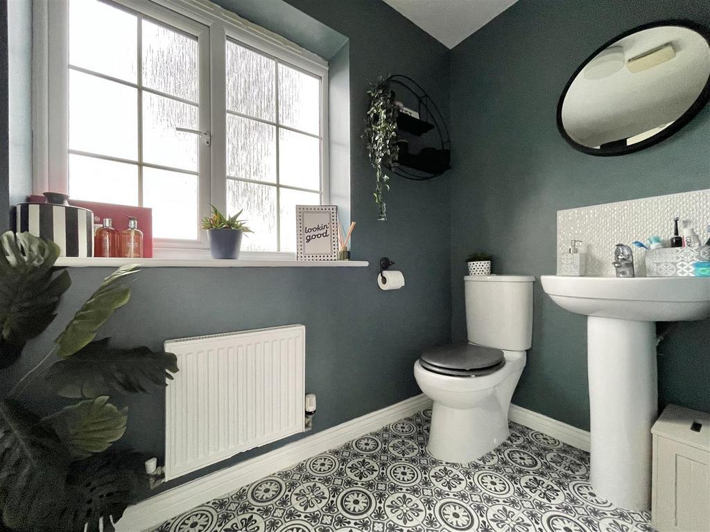 Ensuite Shower Room