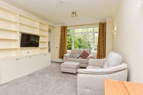 1 bedroom ground floor flat for sale, Charters Village Drive, East Grinstead, West Sussex