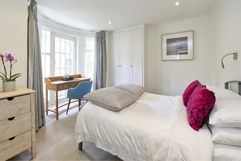 2 bedroom flat for sale, Norland Square, London, W11