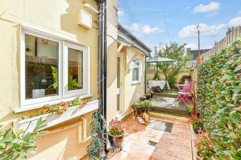 2 bedroom end of terrace house for sale, High Street, Snodland, Kent