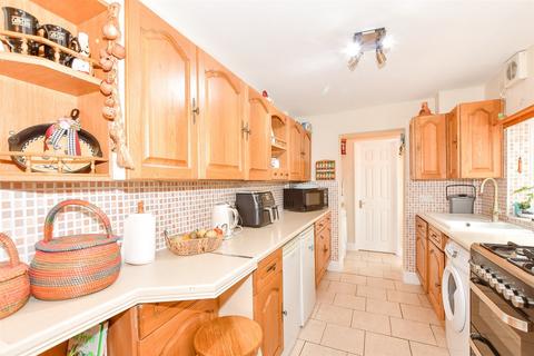 2 bedroom end of terrace house for sale, High Street, Snodland, Kent