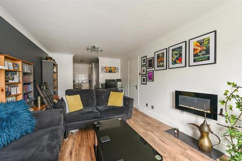 2 bedroom apartment for sale, Garden Close, Andover