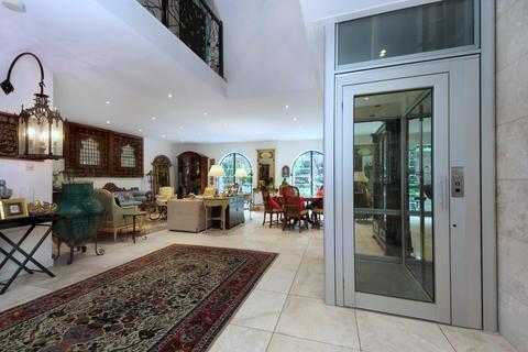 5 bedroom detached house for sale, Chatsworth Road, London