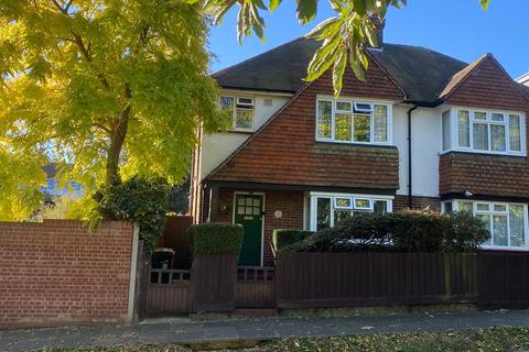 3 bedroom semi-detached house for sale, Lawn Road, Broadstairs