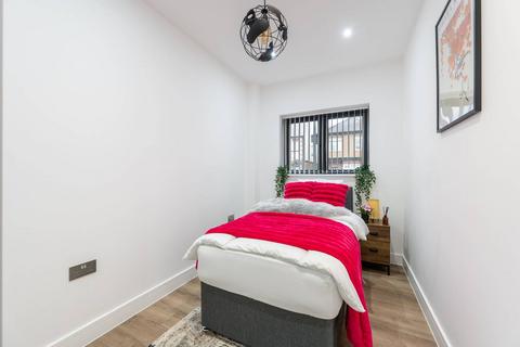 3 bedroom flat for sale, 23 Eton Avenue, Wembley HA0