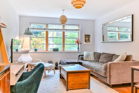 2 bedroom flat for sale, Mildmay Avenue, Islington, London, N1