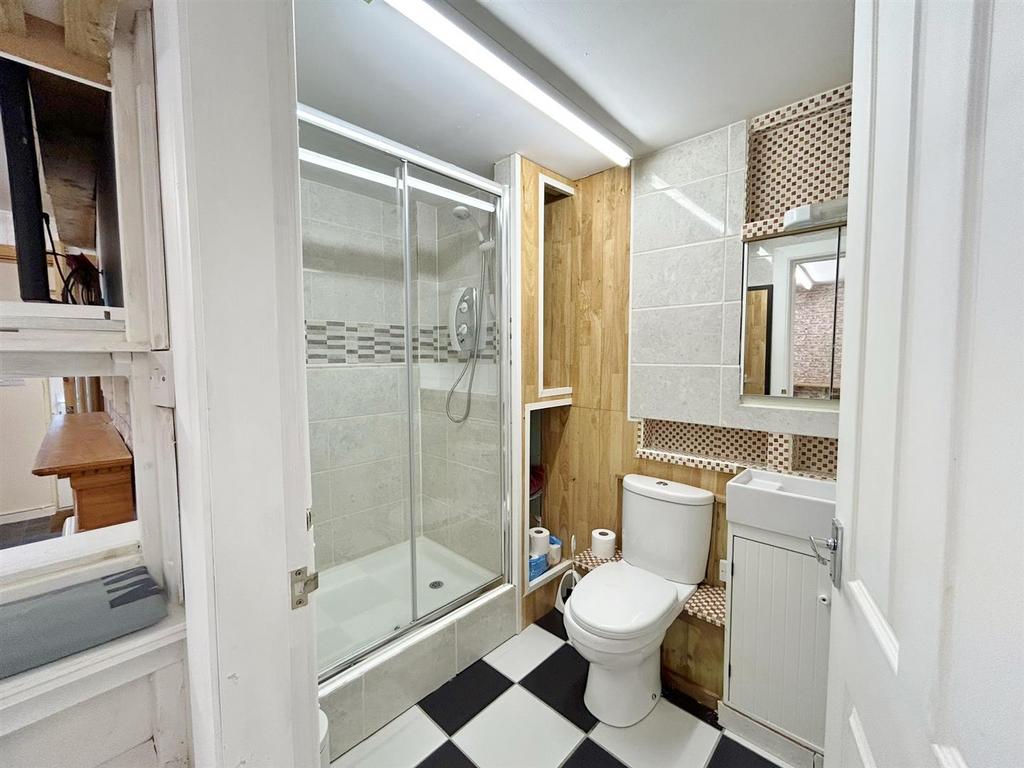 Ground floor shower room