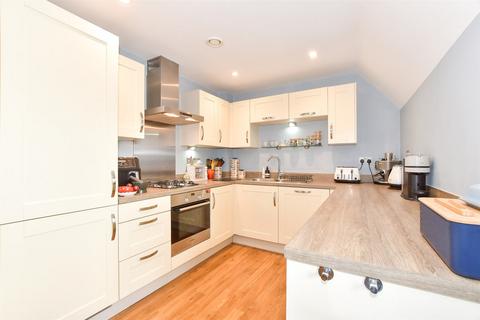 2 bedroom flat for sale, Illett Way, Faygate, Horsham, West Sussex