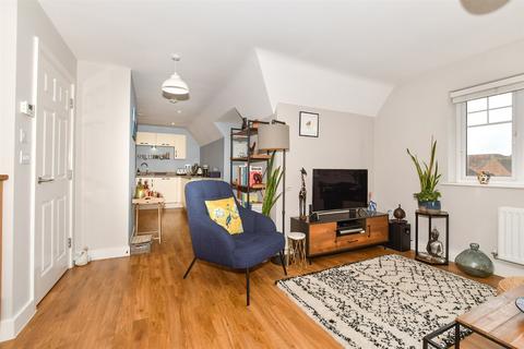 2 bedroom flat for sale, Illett Way, Faygate, Horsham, West Sussex