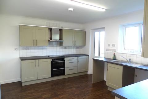 4 bedroom detached house to rent, Sunny Hill, Rhostrehwfa, Llangefni, Ynys Mon