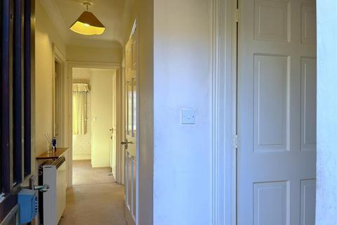 1 bedroom flat for sale, Priory Walk, Cross Street, Warwick