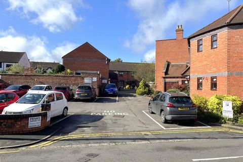 undefined, Priory Walk, Cross Street, Warwick