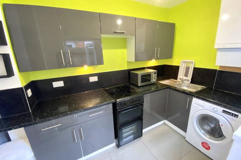 4 bedroom house to rent, 23 Winnie Road, B29 6JU