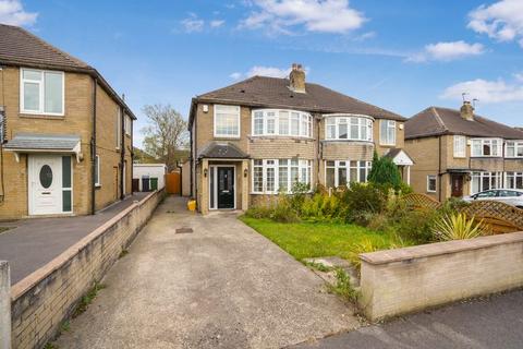 4 bedroom semi-detached house for sale, Leeds LS17