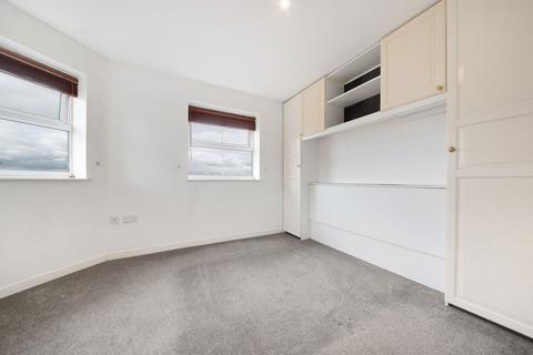15, Holmes Court Fenners Marsh, Gravesend, DA12 2JD