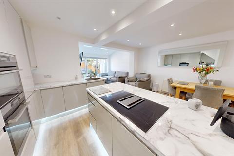 56 Bramleys, Stanford-le-hope, SS17 8AG