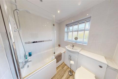 56 Bramleys, Stanford-le-hope, SS17 8AG