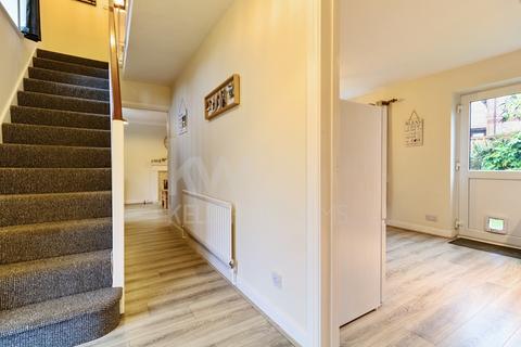 4 bedroom detached house for sale, Livingstone Road, Daventry, Northamptonshire