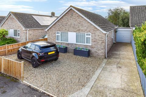 3 Green Meadows, Dymchurch, Romney Marsh, TN29 0JS
