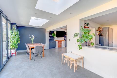 9 Deer Barn Hill, Redditch, B98 7LN