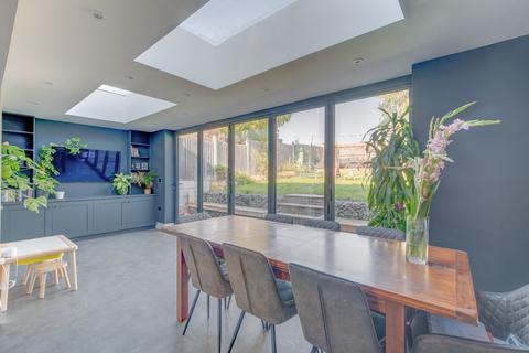 9 Deer Barn Hill, Redditch, B98 7LN