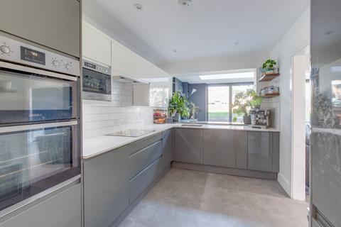 9 Deer Barn Hill, Redditch, B98 7LN