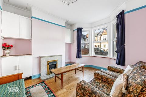 124 Elthorne Avenue, London, W7 2JW