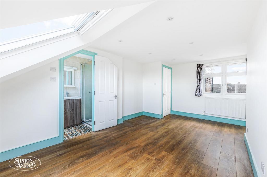 124 Elthorne Avenue-13.jpg