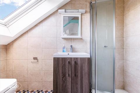 124 Elthorne Avenue, London, W7 2JW