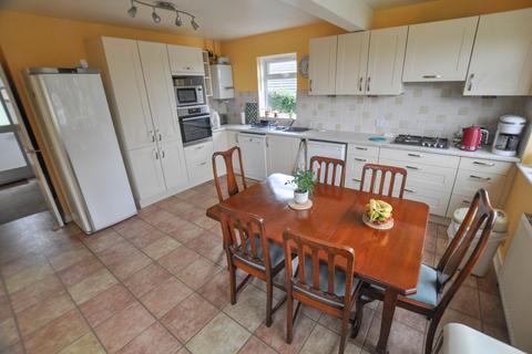 2 bedroom bungalow for sale, Lacy Drive, Wimborne, BH21